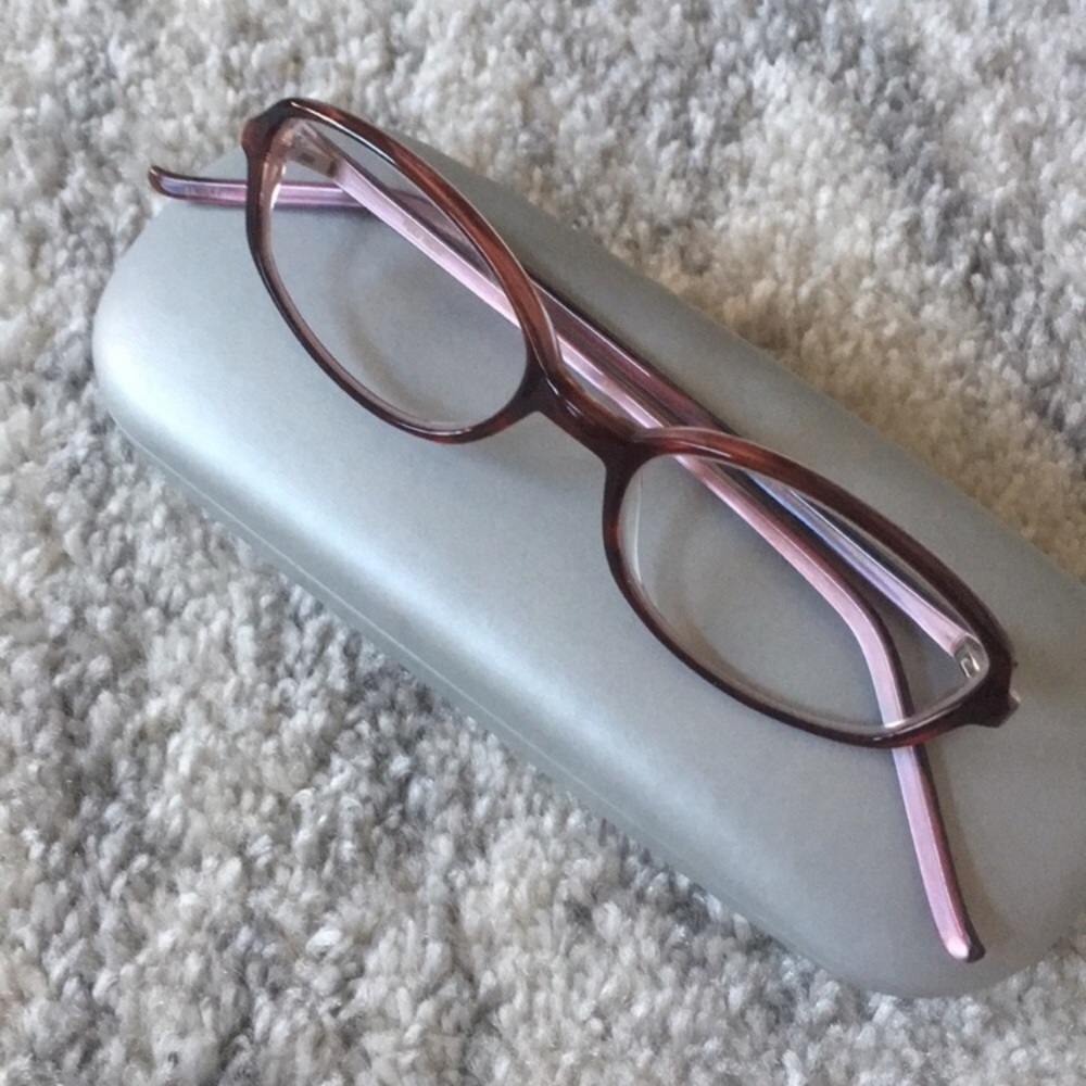 Vera Wang frames